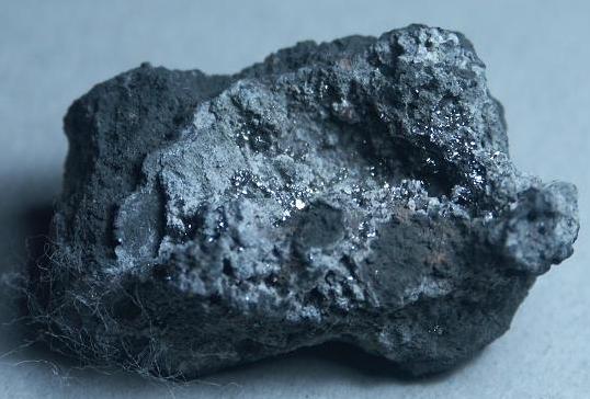 レニウム鉱