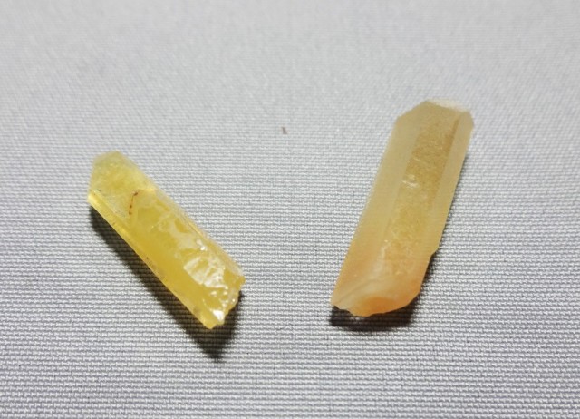 黄水晶　